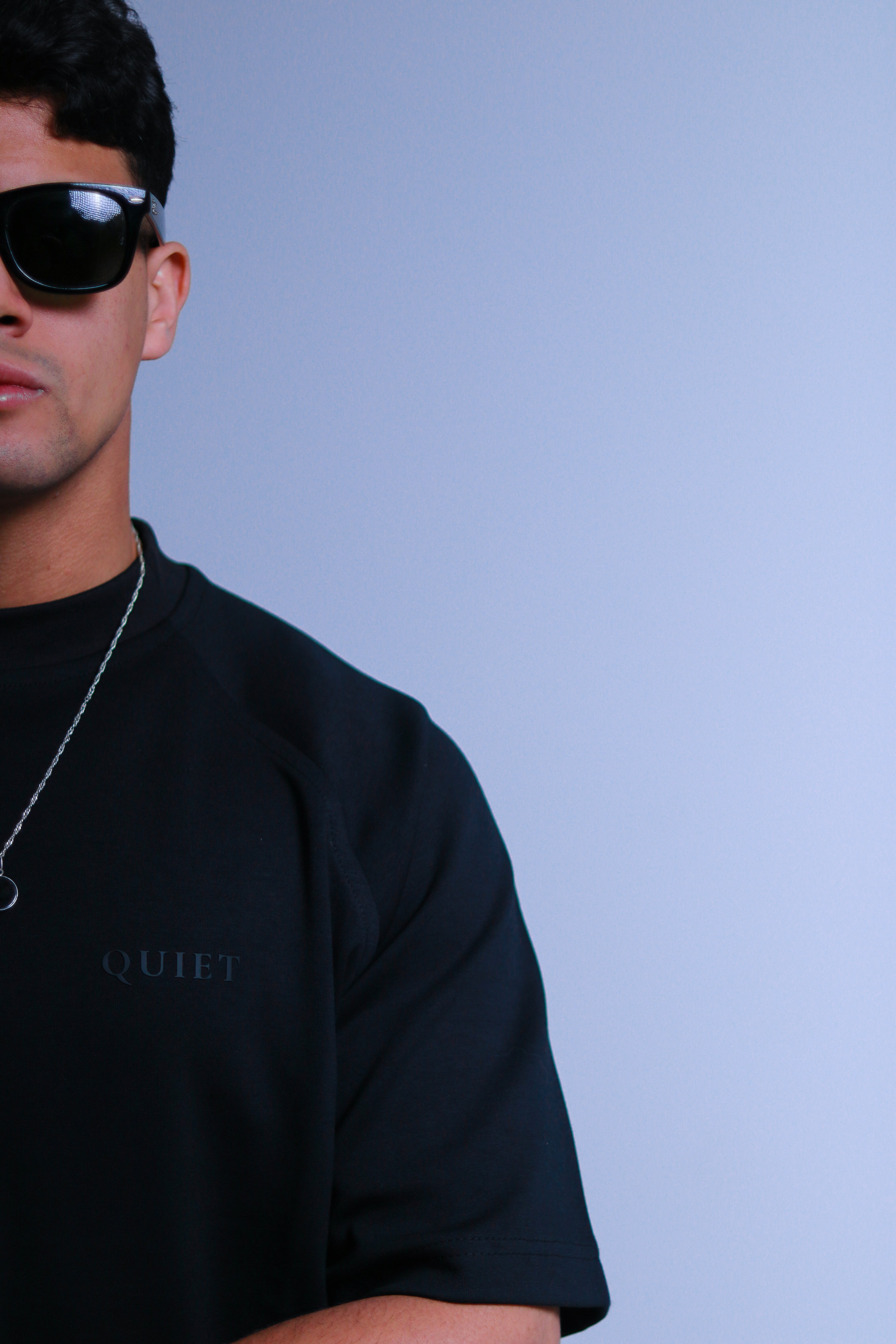 QUIET/ NOIR TEE-BLACK